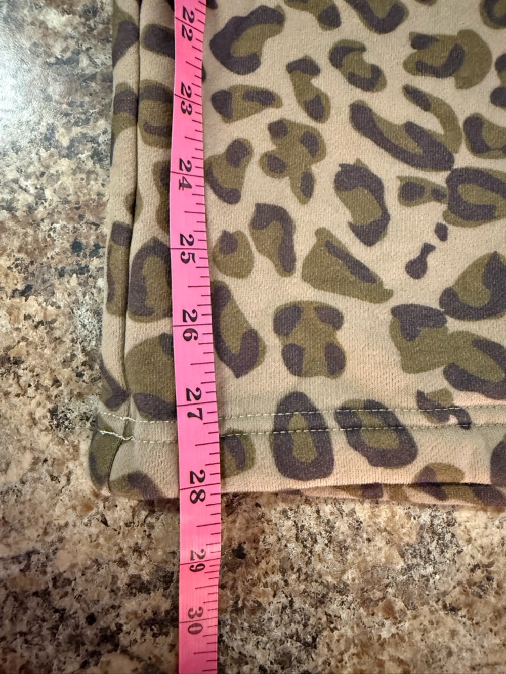 Comfrt Signature Leopard Print Fleece Lounge Pants XL - Picture 6 of 6
